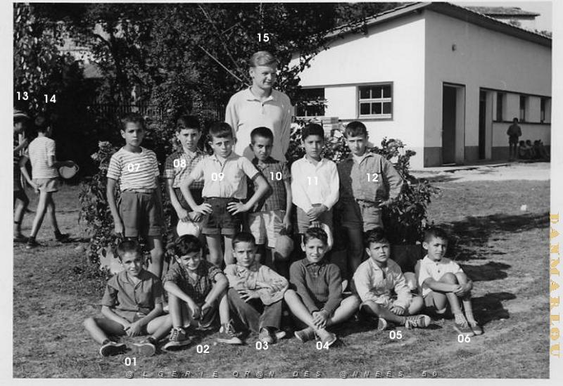 COLO ORE LES FRONTIGNES 1960 08 LE GROUPE DE CHRISTIAN.JPG